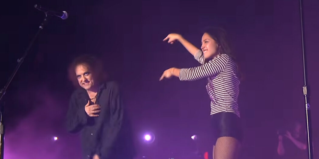 Robert Smith och Olivia Rodrigo live